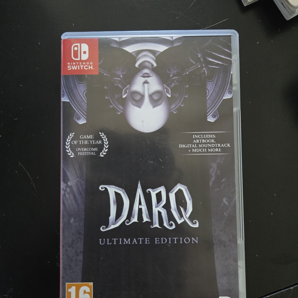 Nintendo Switch DARQ Ultimate Edition - Black & White Artwork